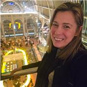 Coach de cantantes líricos , 40 años como repertorista y pianista acompañante .Últimos 35 años me desempeñé como preparadora coach